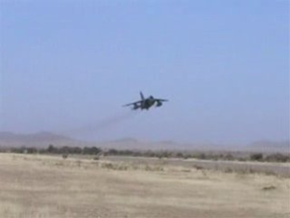 Dassault Mirage F1 playing "Star Wars" in Chad