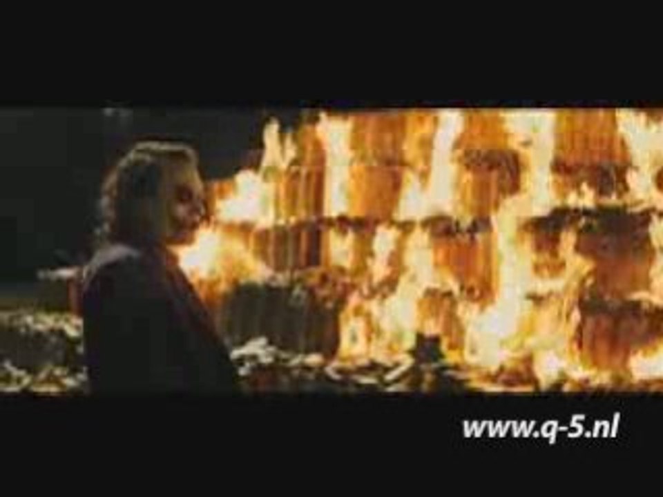 The Dark Knight Official Trailer HD