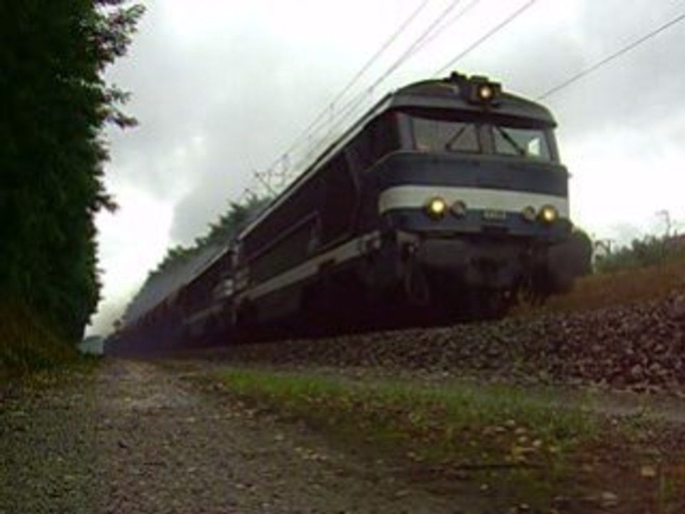 11.08.2008 A1A A1A 68512 et 68531 à Dole vont sur la bosse