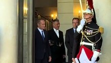 vendredi 25 septembre, le pape Léon XIV est arrivé à l'Élysée, accueilli par Emmanuel et Brigitte Macron
