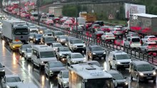 İstanbul'da sabah saatlerinde trafik yoğunluğu yaşanıyor
