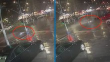 Yağmurla kayganlaşan yolda sürüklenen motosikletin duran kamyonun altına girdi