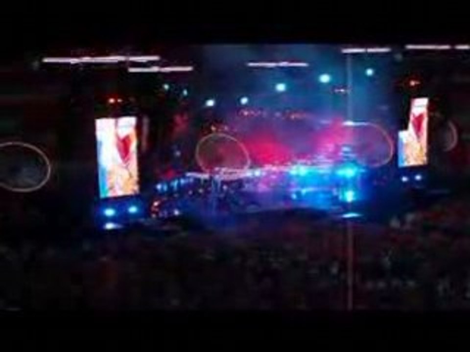 Muse Butterflies_and_Hurricanes Live Wembley Stadium 16June Vidéo