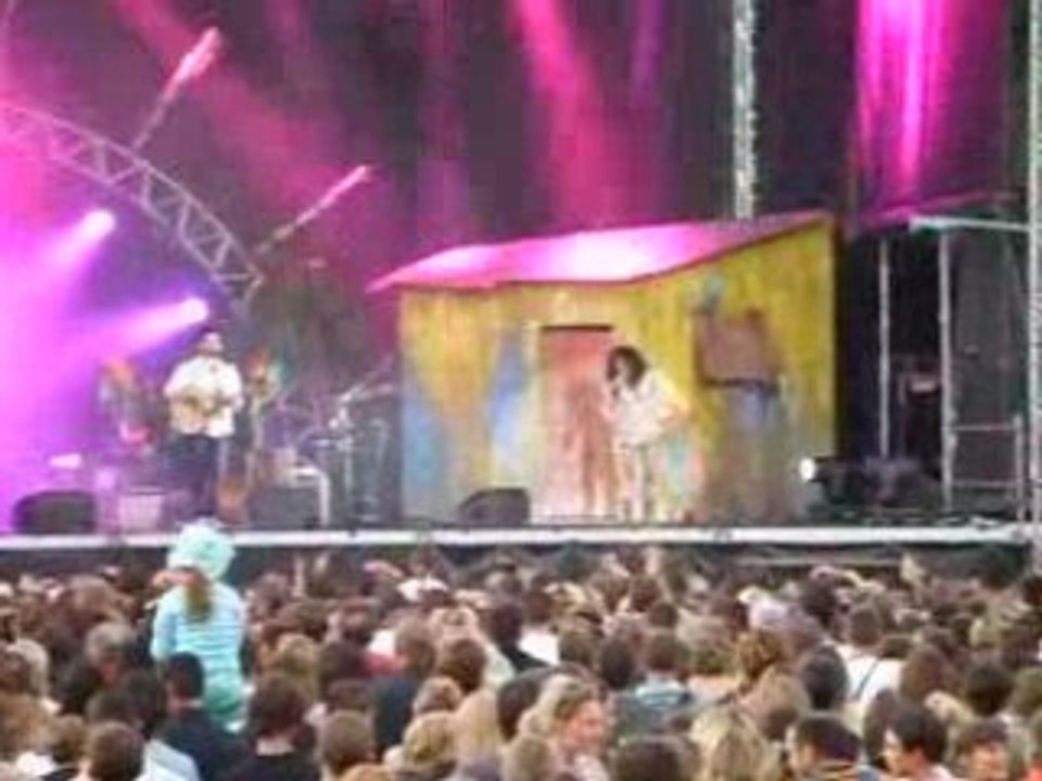 Louisy Joseph (première partie Christophe Maé 29/07/2008)