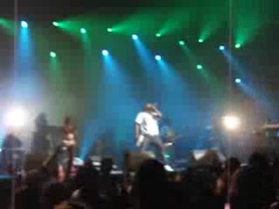 Admiral T garance festval 2008 les mains en l air