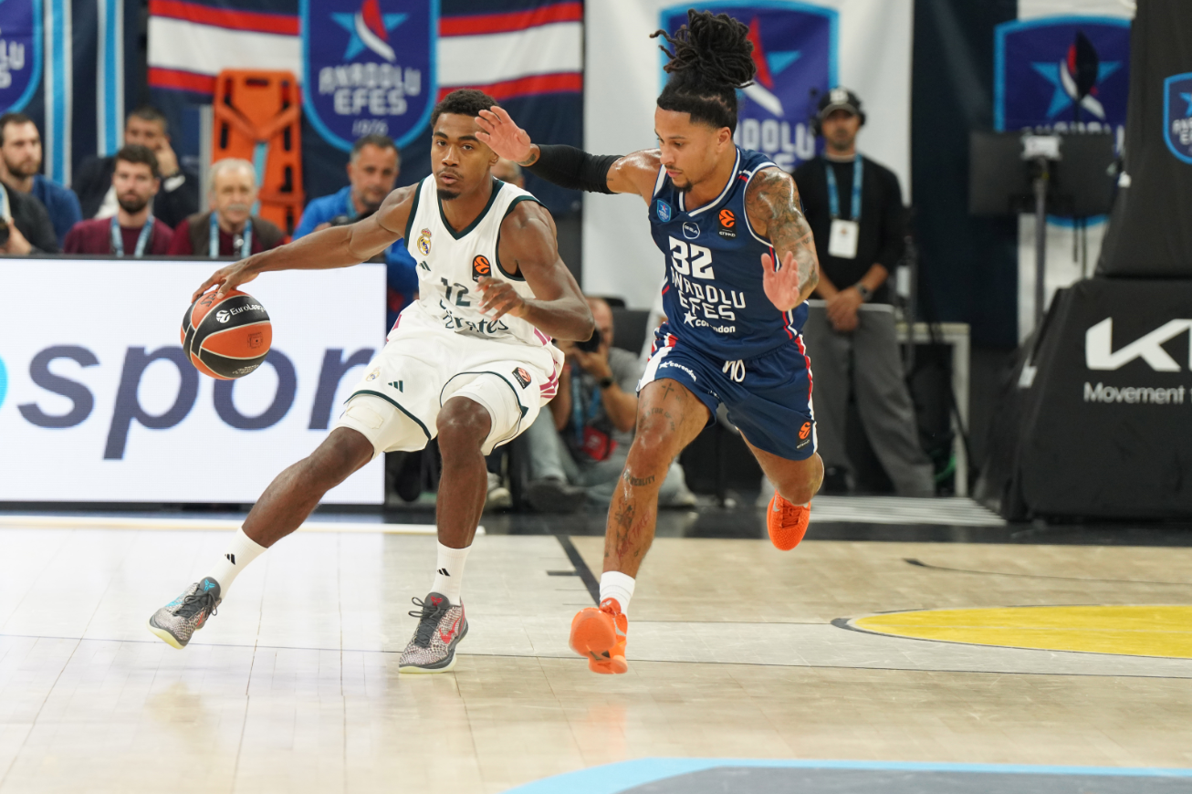 EuroLeague : Avec Strazel et Mike James, l'Efes Anadolu étouffe le Real Madrid de Maledon