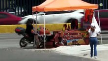 Retiran puesto de micheladas instalado en la vía pública sobre López Mateos
