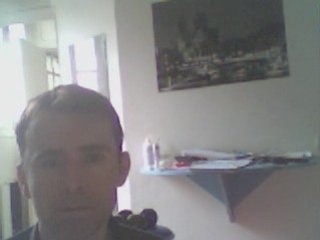 Wiwi égratigne "Lonely boy"