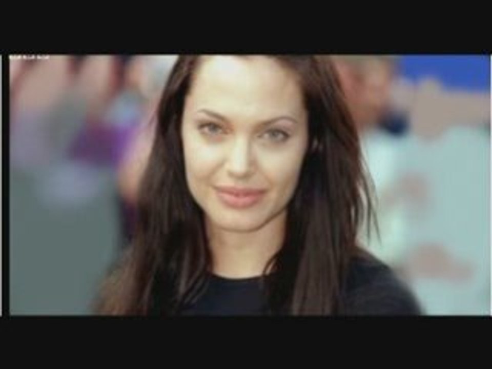 La nouvelle Lara Croft - Alison Carroll (Interview)