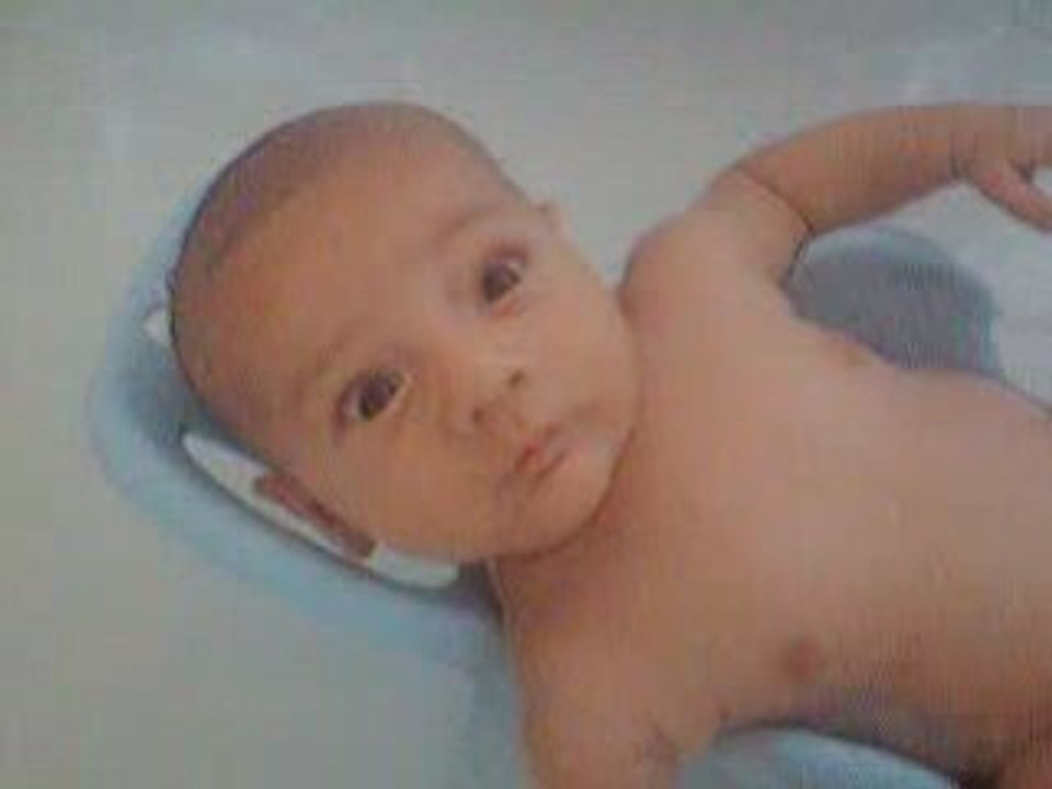 tayron dans son bain