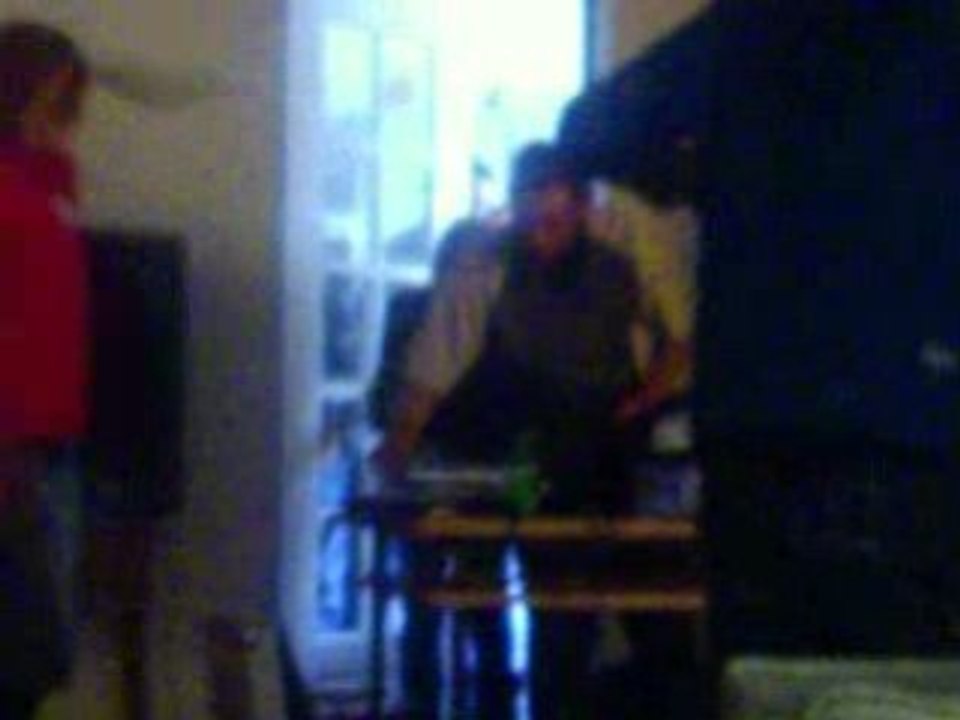 dj'lucky bass psiko des platos en after apres l'after !!!