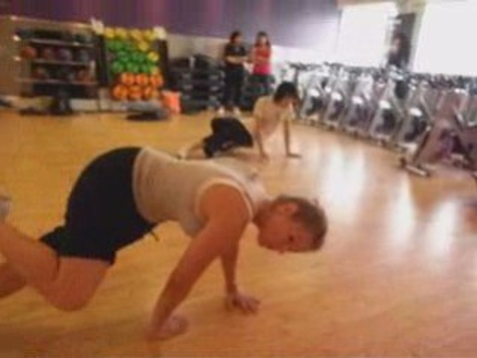 Breakdance, locking and popping classes for beginners