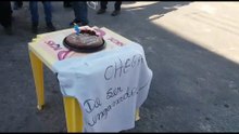 Motoristas e cobradores cantam parabéns durante protesto