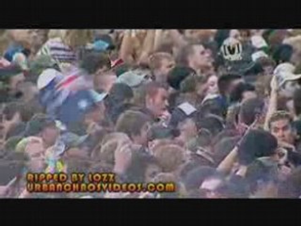 System Of A Down - Chop Suey! (live bdo sydney 26.01.2005)