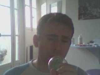 Wiwi égratigne "Oserai je t'aimer"