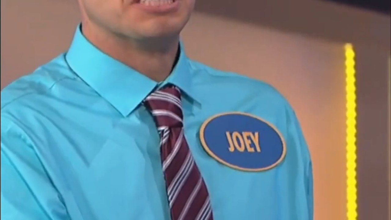 Steve Harvey Needs a Second to Get This Family Feud Answer