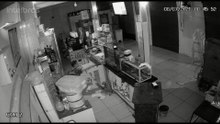Criminoso rouba mercadorias de bar em Guarapari