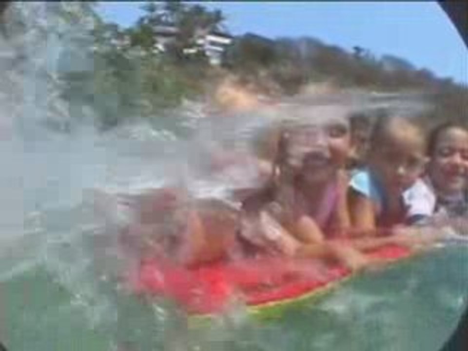 Puerto Underground 4 Surf Trailer