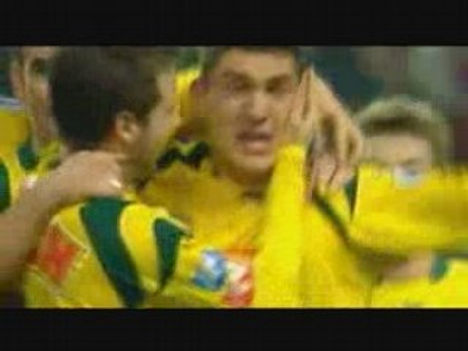 Magnifique coup-franc de Keseru lors de FCNA - LOSC