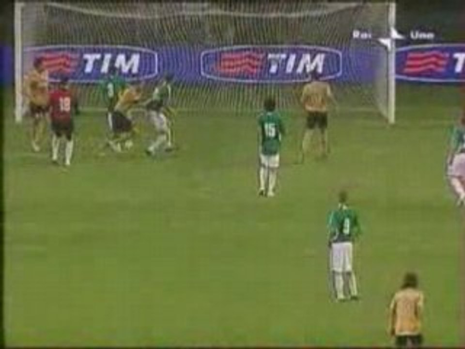 Juventus 3 - 0 Artmedia Bratislava Goal: Chiellini