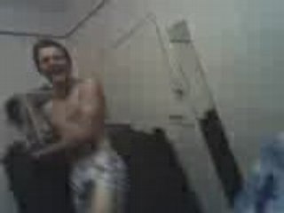 max a niker son lit xd