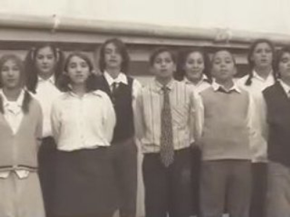 Clip "Je leve la main droite"