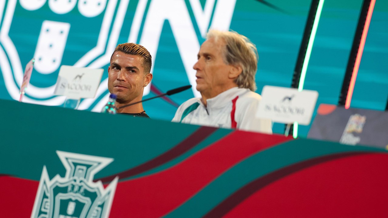 "selbst wenn es pelé oder maradona wäre": portugal-coach über cr7