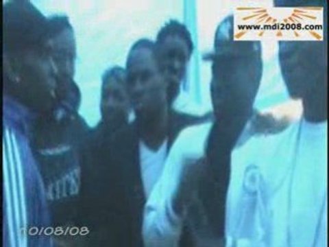 Meeting dans le GHETTO de Kemi Seba du MDI.