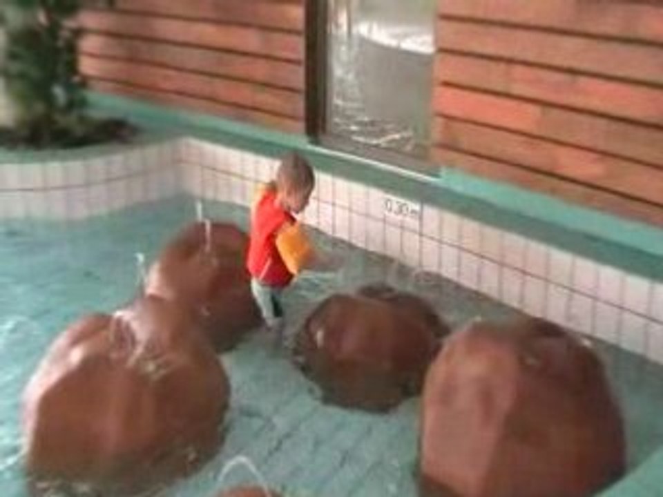 A la piscine