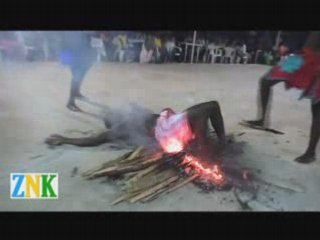 Fête patronale: Danse du feu spectaculaire