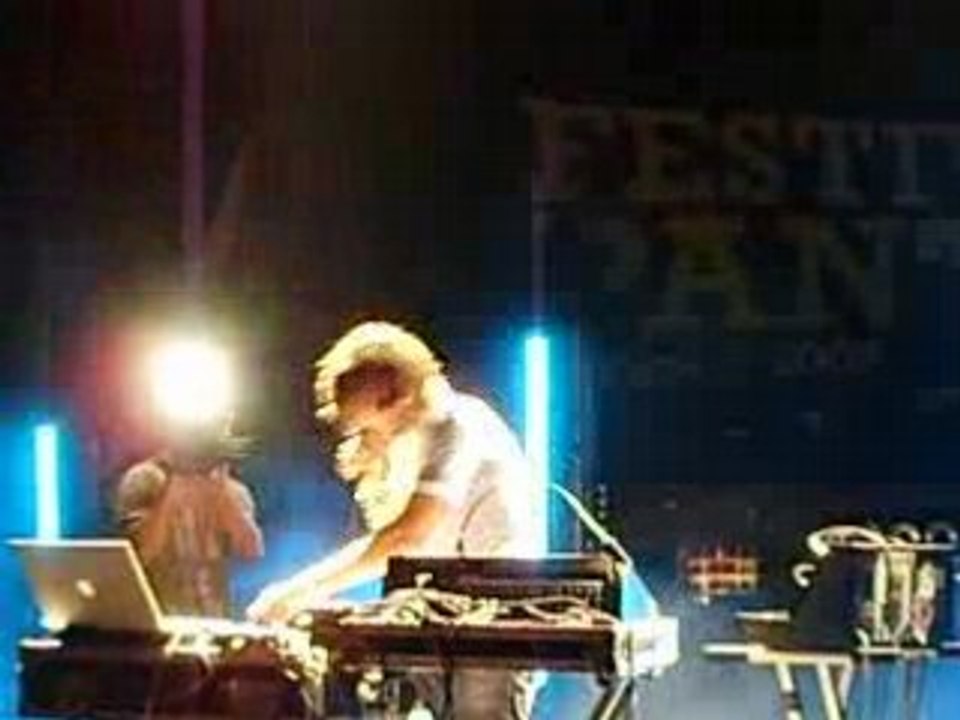 Yuksek Playing Tonight