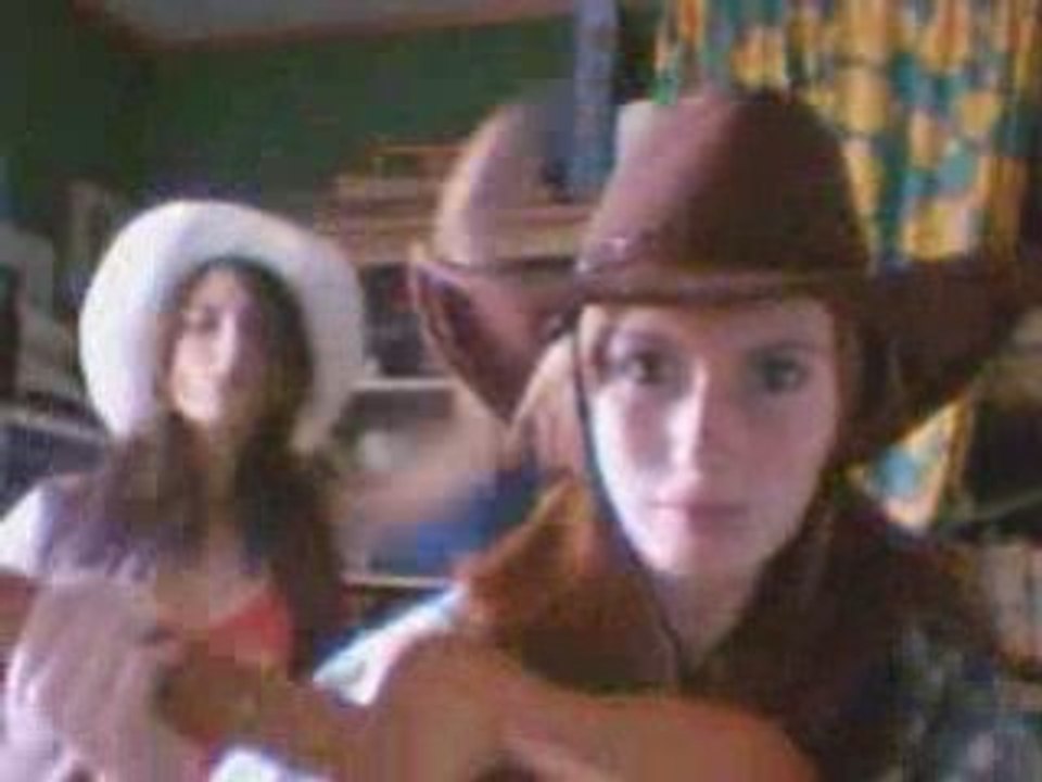 Country the mad sisters