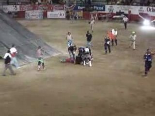 Backflip incroyablement douloureux en Quad