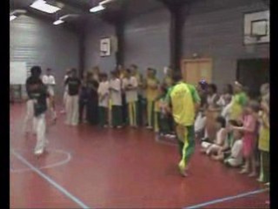 2ndo Batizado Capoeira Raio de Luz Oxosse Acrobaties