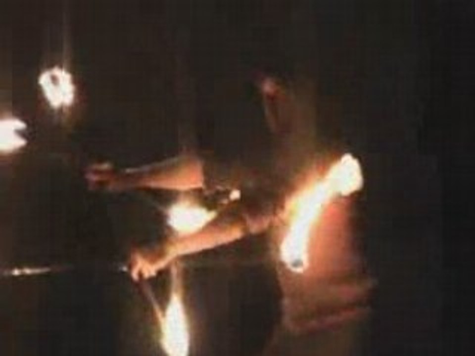 Cabaret jonglargonne avril 2008.Passage solo 3 staff