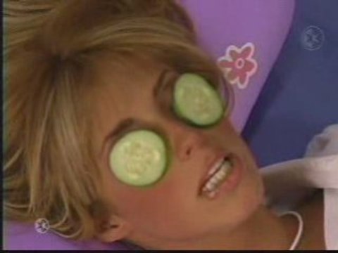 Rebelde - Mia Saca sus Traumas con Vico