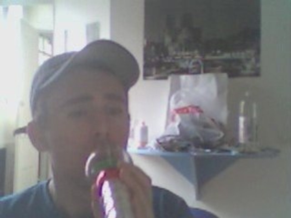 Wiwi égratigne "Est ce que tu es seule ce soir"