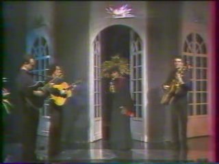 MEDLEY DE FADOS LIVE - LINDA DE SUZA