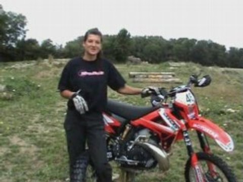 Ludivine PUY testimonial TIREBALLS Enduro