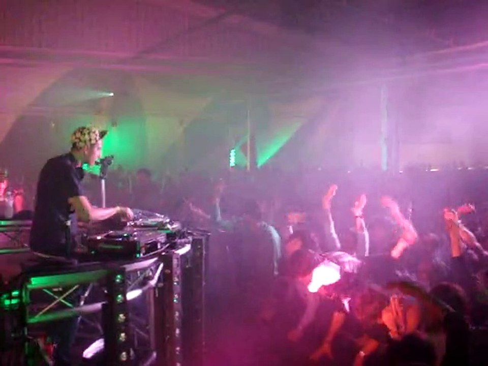 ClubbingHouse.com : Teaser Delta Dance -> Boys Noize