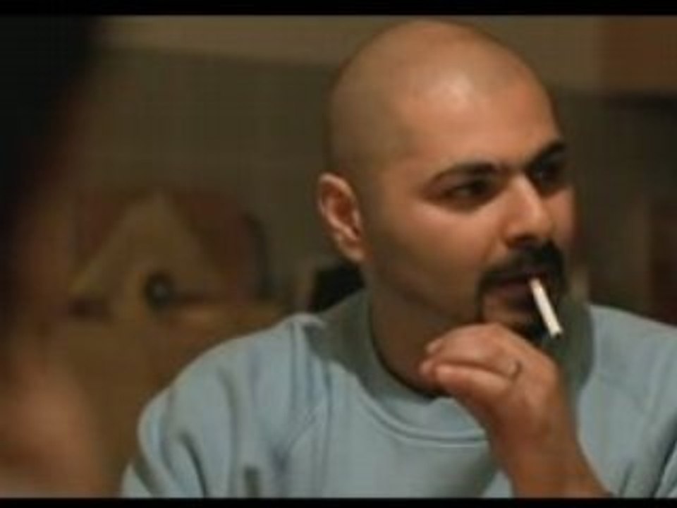 CONTRA LA PARED (2004)