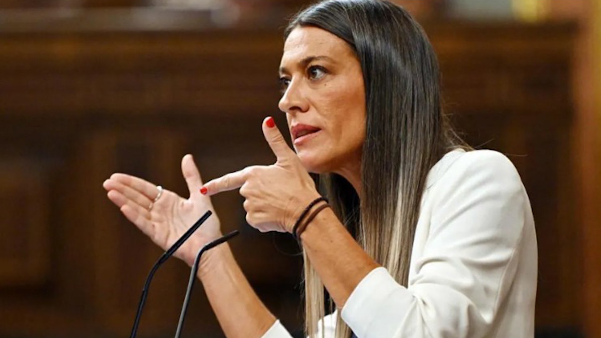 Pedro Sánchez's Government Faces Make-or-Break Vote Over Housing Decrees