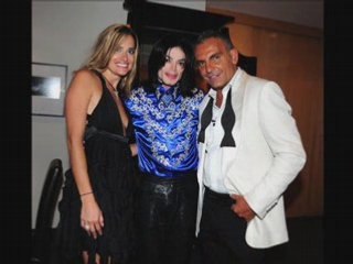Michael Jackson Monkey Bussinnes/Hold My Hand