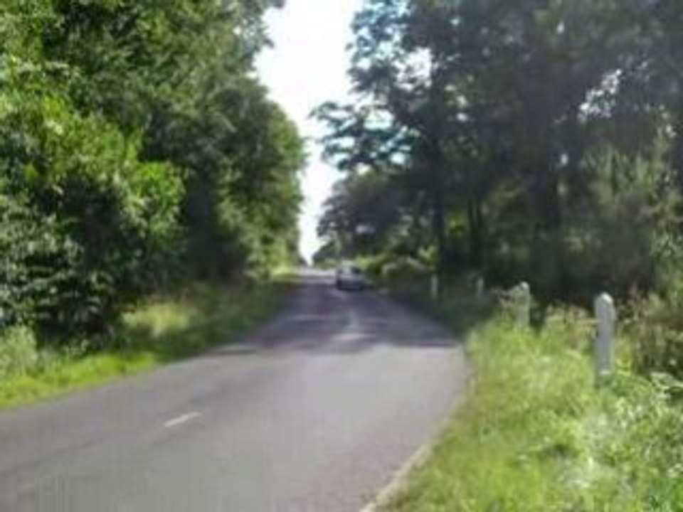 206 RC passage gentil d'un virage