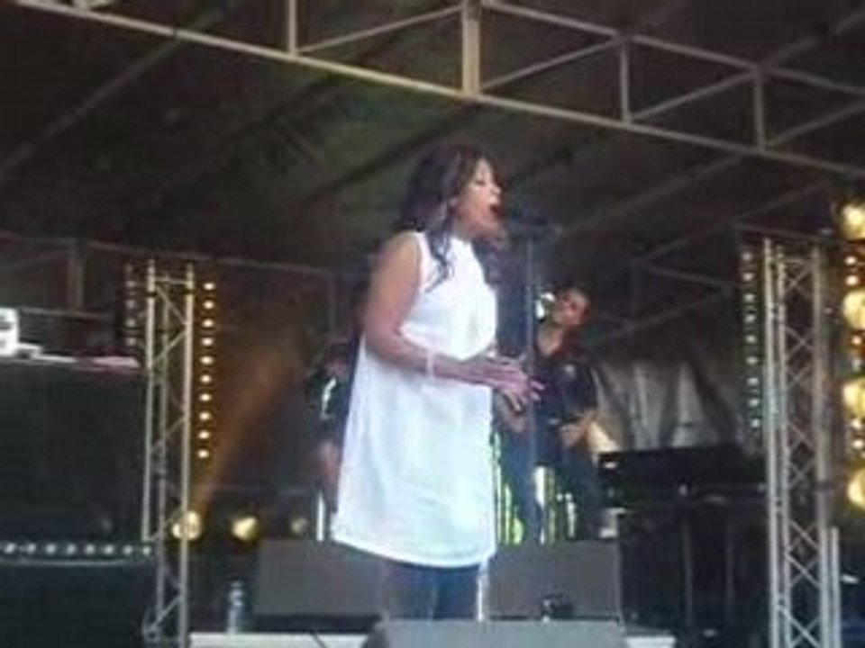 Amel Bent - Désolée