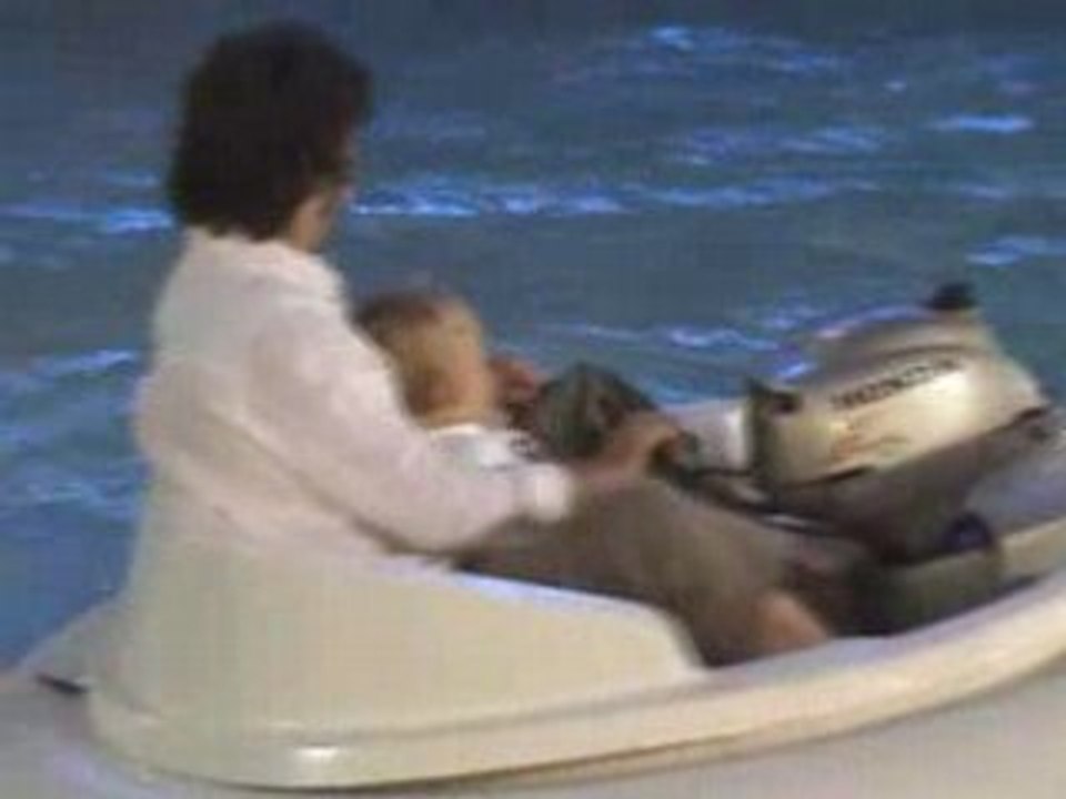 A la fête: auto-tamponneuses aquatiques!