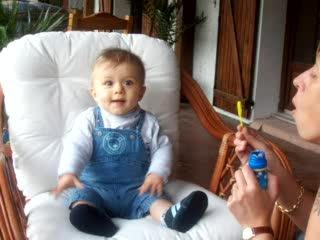 Esteban et les bulles de savon!