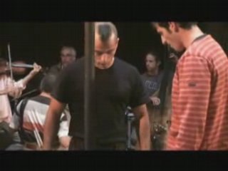 Le cirque Rasposo en pleine préparation à Nexon