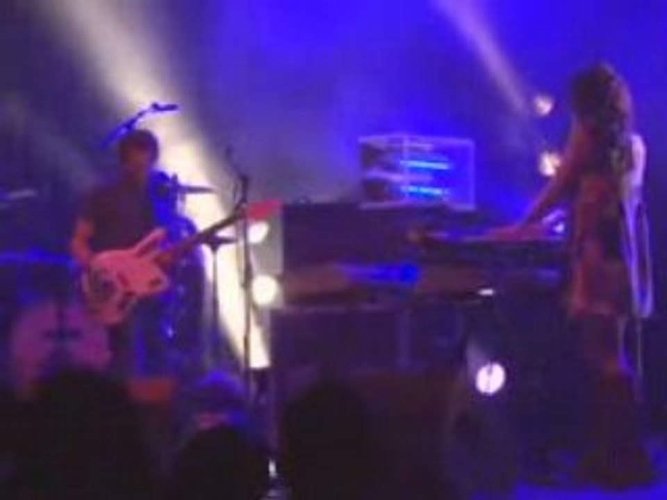 Astropolis 2008 - vendredi 15 - Bunker Palace 2 - M83