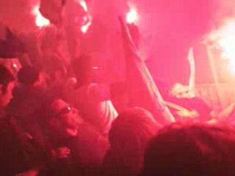 MONACO PSG TIFO CRAQUAGE FUMI